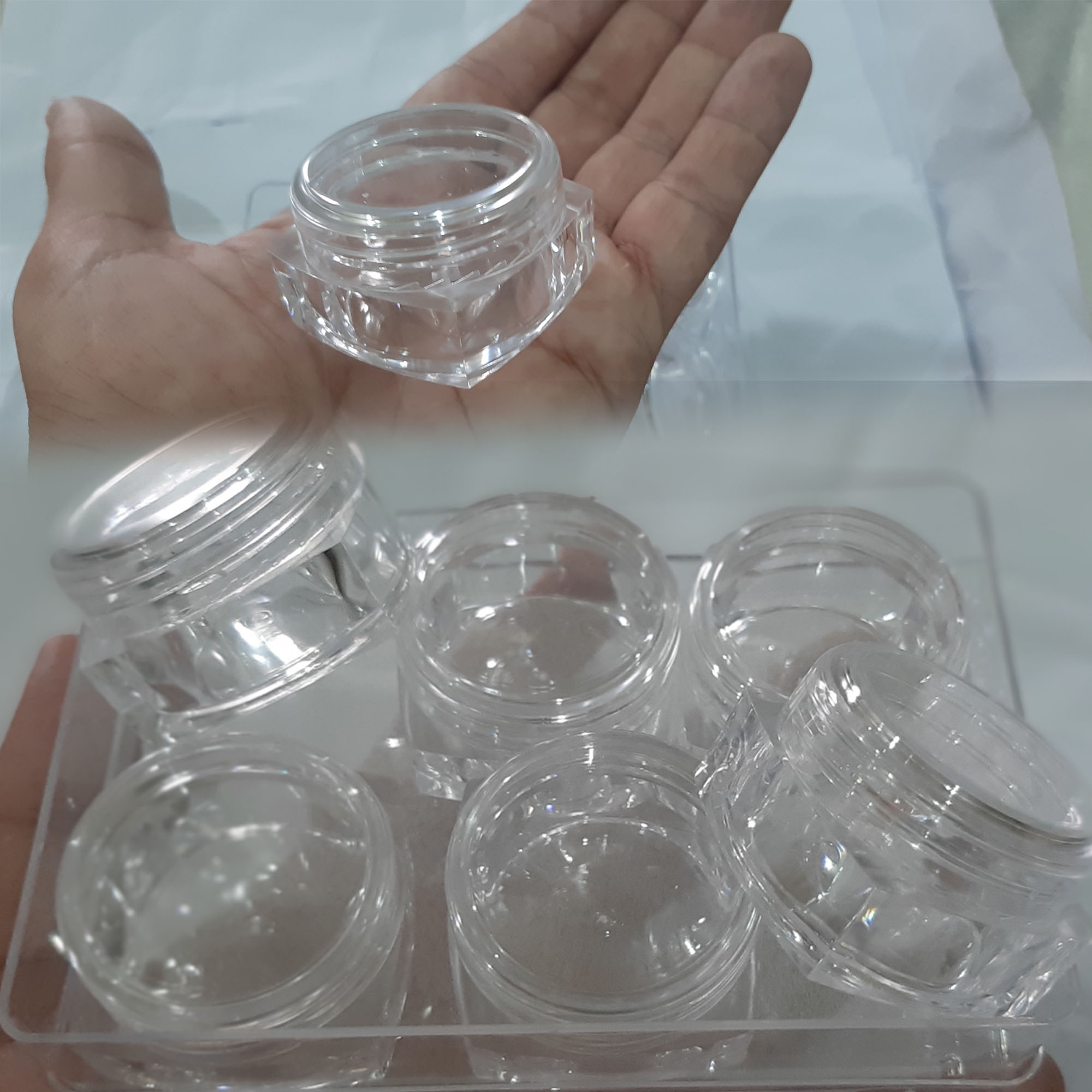 6 Empty Cosmetic Containers Square Shape Mini Plastic Empty Bottle - Pot - Jar Refillable With outer Acralic Box for 30 gm Cream or 15 gm Liquid things (2)